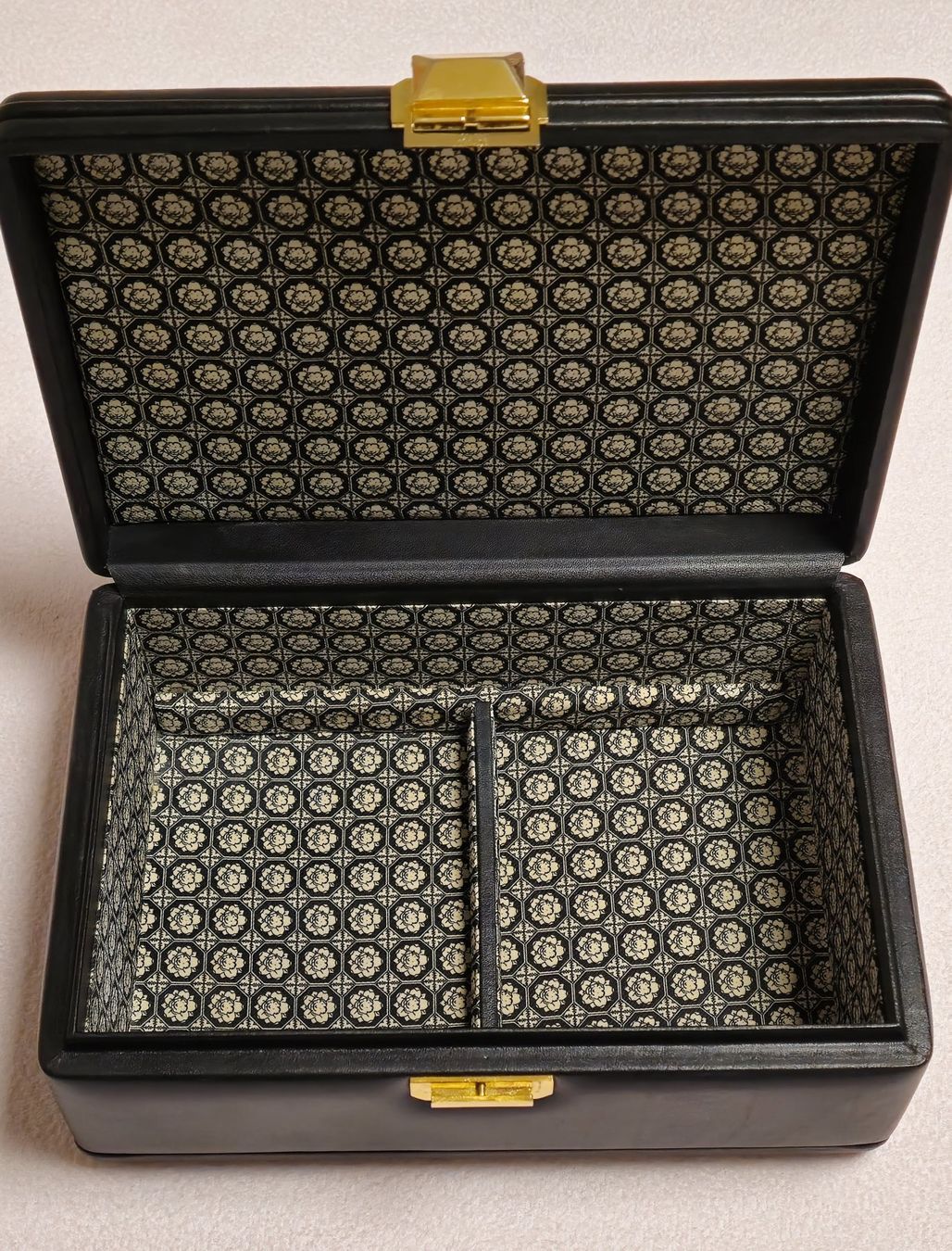 Versace Valigie: Versace Koffer schmuck – Usato da Amriswil venduto da Legacylegacy 1