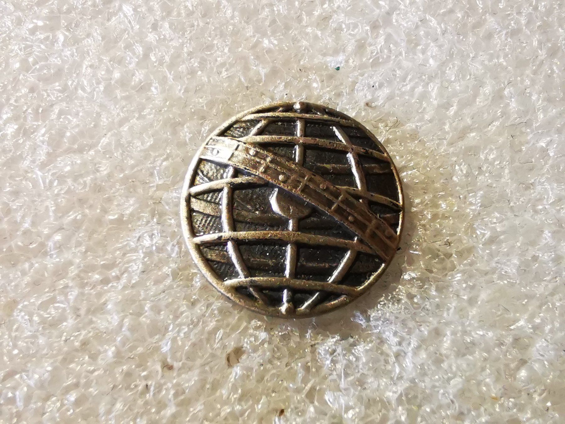 Placchette & Badge: Ansteckpin 150: – Usato da Oppligen venduto da Pin-Fall-Shop