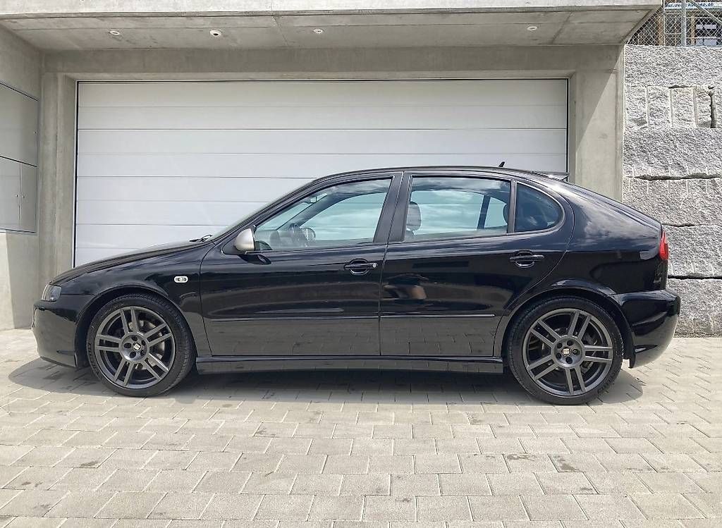 Cupra Automobili: Seat leon cupra 4   2.8 motor  vr6 4x4 – Nuovo e nell'imballaggio originale da Zürich venduto da Export917