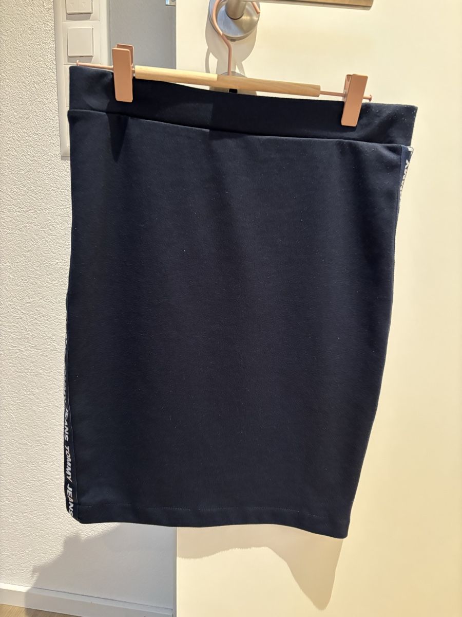 Tommy Hilfiger Röcke: Jupe coton bleu marine tommy hilfiger M – Gebraucht aus Bellmund von Celnog