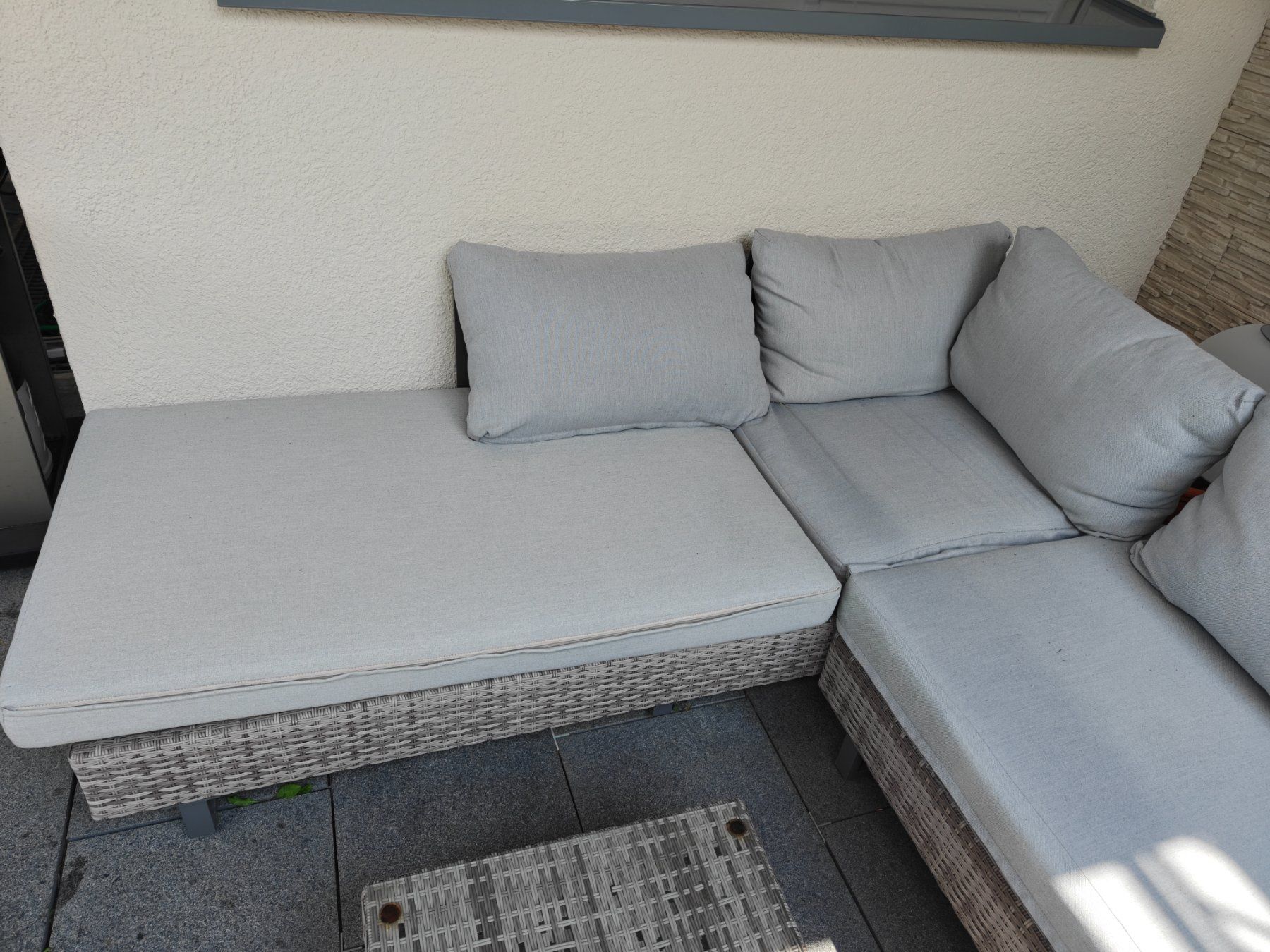 Divani: Gartenlounge Polyrattan inkl. Tisch mit Glasplatte – Usato da Schindellegi venduto da Blade_78 1