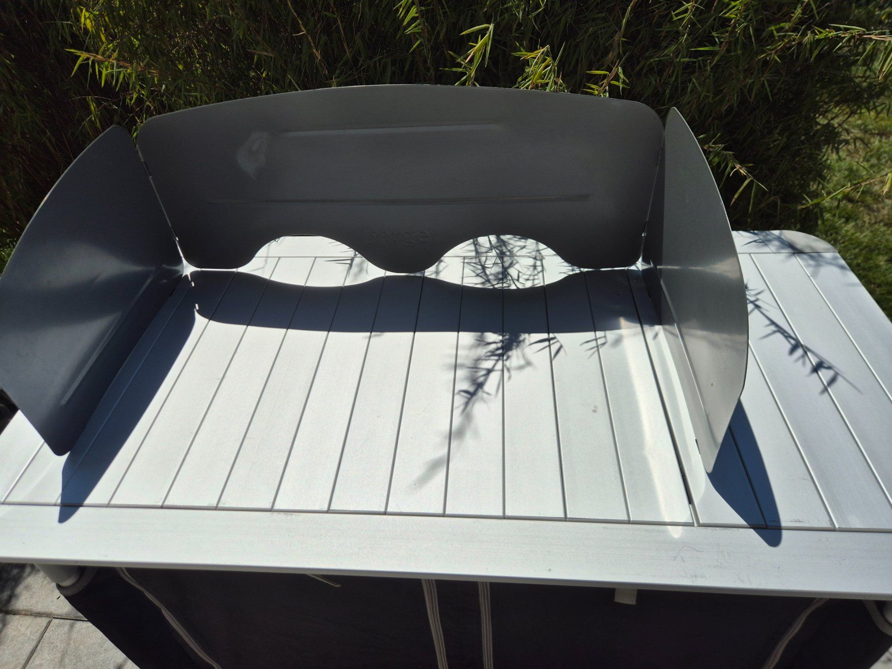 Cucine complete: Berger Camping Kochstation mit Windschutz – Usato da Pratval venduto da RicoR79 1