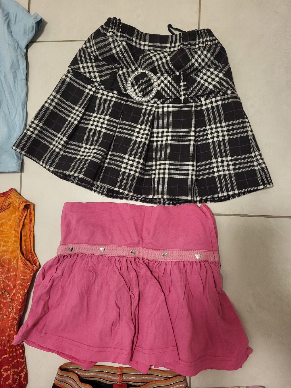 Lotti & Set di vestiti: Kleiderpaket Grösse 104 – Usato da Oberwangen TG venduto da Murmel82 3