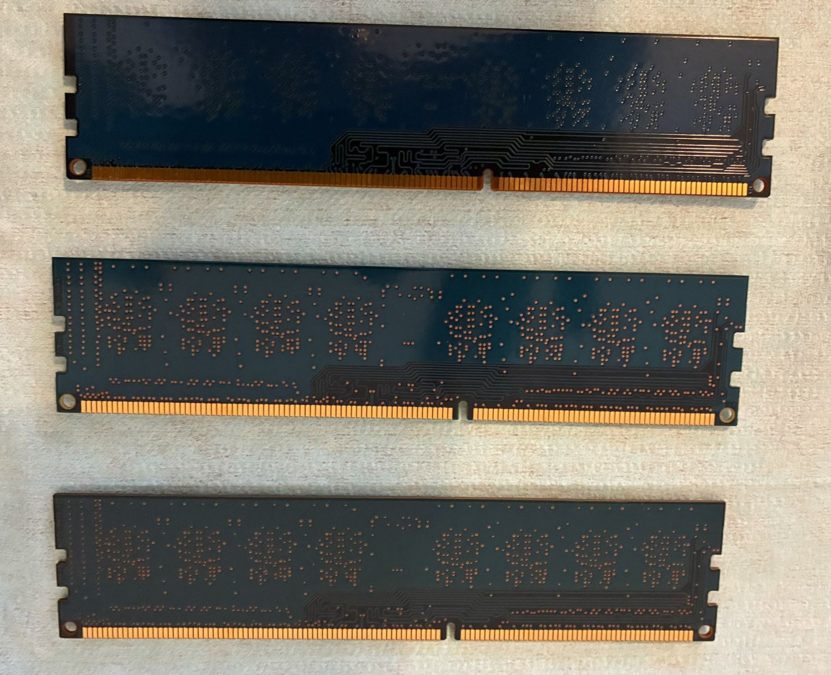 Memory / RAM: 3 x 4GB RAM Karten alle gleich ab 1 Fr. – Gebraucht aus Köniz von Habenix 1