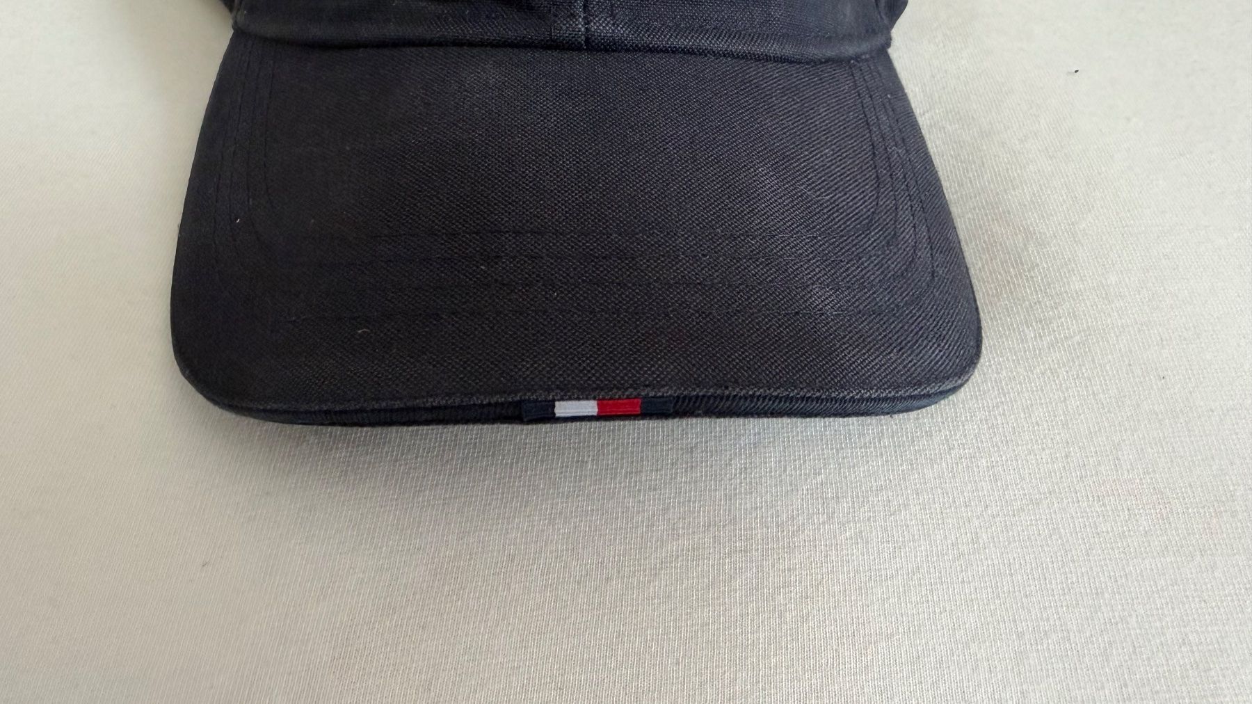 Tommy Hilfiger Copricapi, berretti & cappellini: Tommy Hilfiger Cap – Usato da Oberdiessbach venduto da liv_iaanna 1