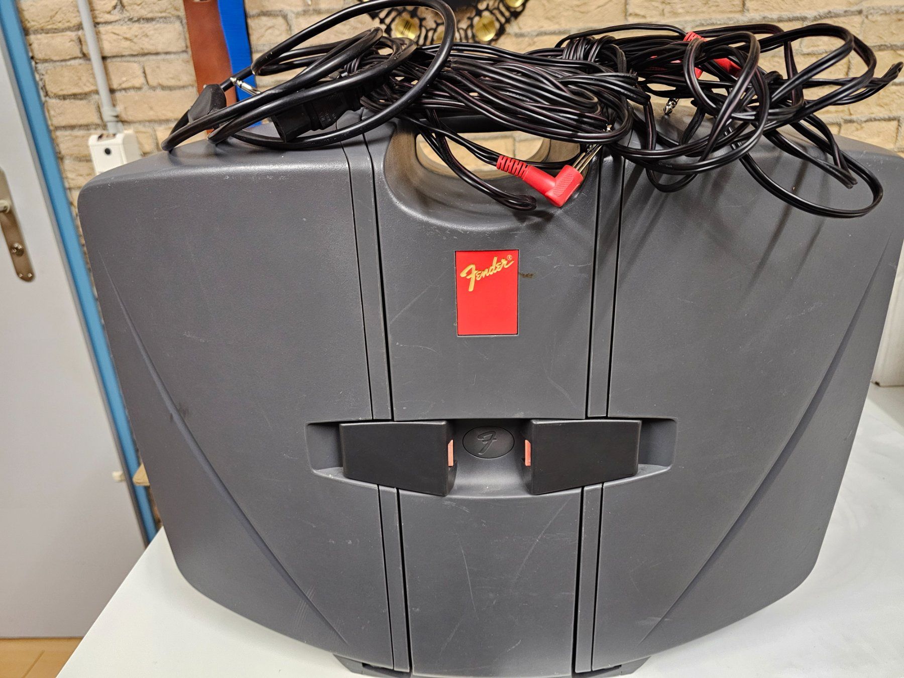 Fender Console di mixaggio: PA Fender mobil – Usato da Dürnten venduto da Anbra1 4