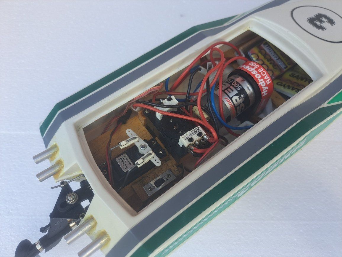 Graupner RC Kits de montage: Ferngesteuertes Motorboot Graupner Cobra – D'occasion à Aadorf par bruueb 2