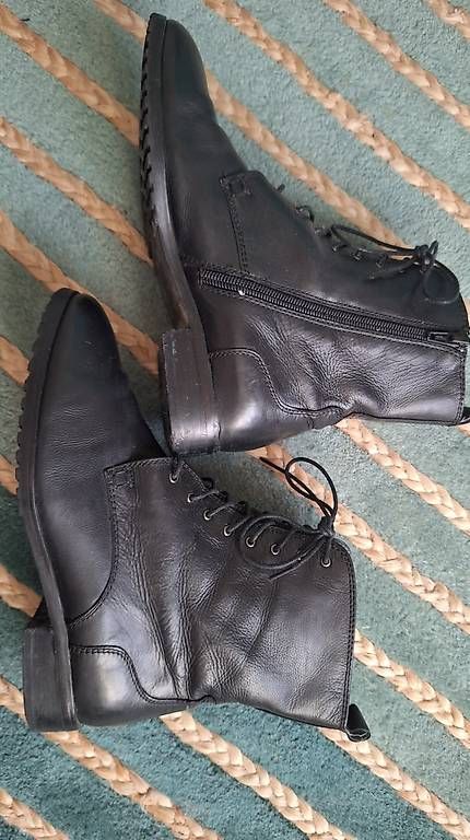 Scarpe da donna: Lederschuhe, Gr. 36 – Usato da Basel venduto da ueppig 1