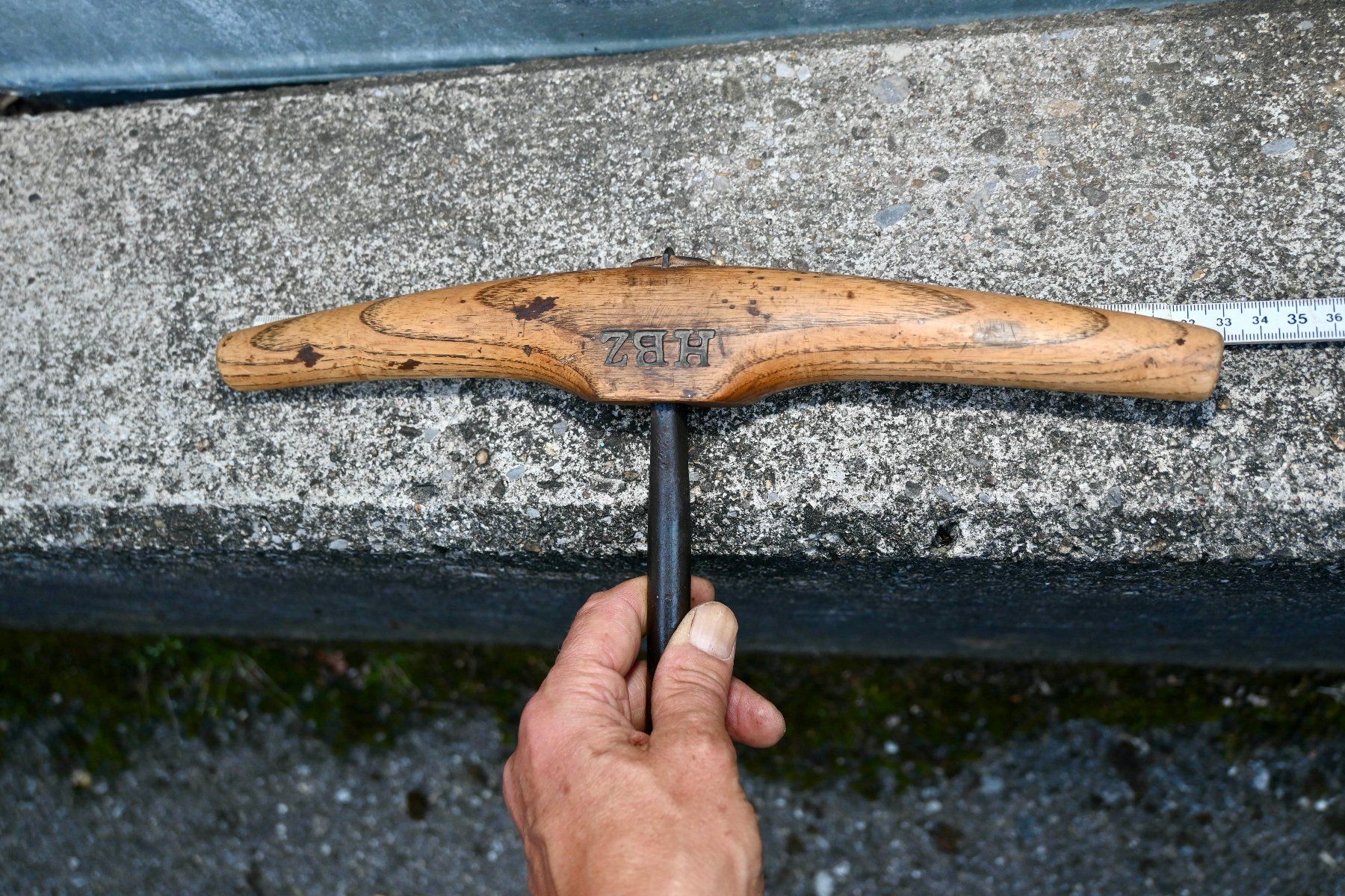 Tutti gli attrezzi: ANTIKER Handbohrer Länge 46cm punziert ANKER & 22 – Usato da Pfaffhausen venduto da mono_rec 6