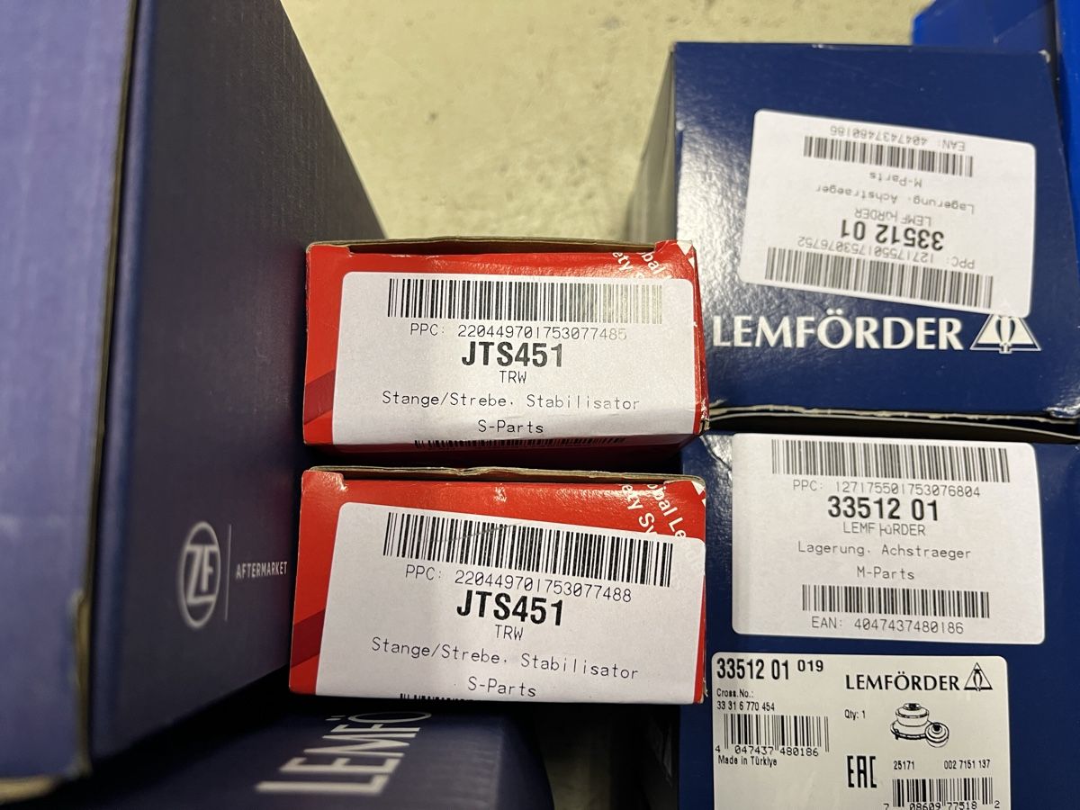 Tutti pezzi di ricambio auto: Querlenker, Lager Hinterachse BMW e53 X5 OVP neu – Nuovo e nell'imballaggio originale da Greppen venduto da Slik21 2