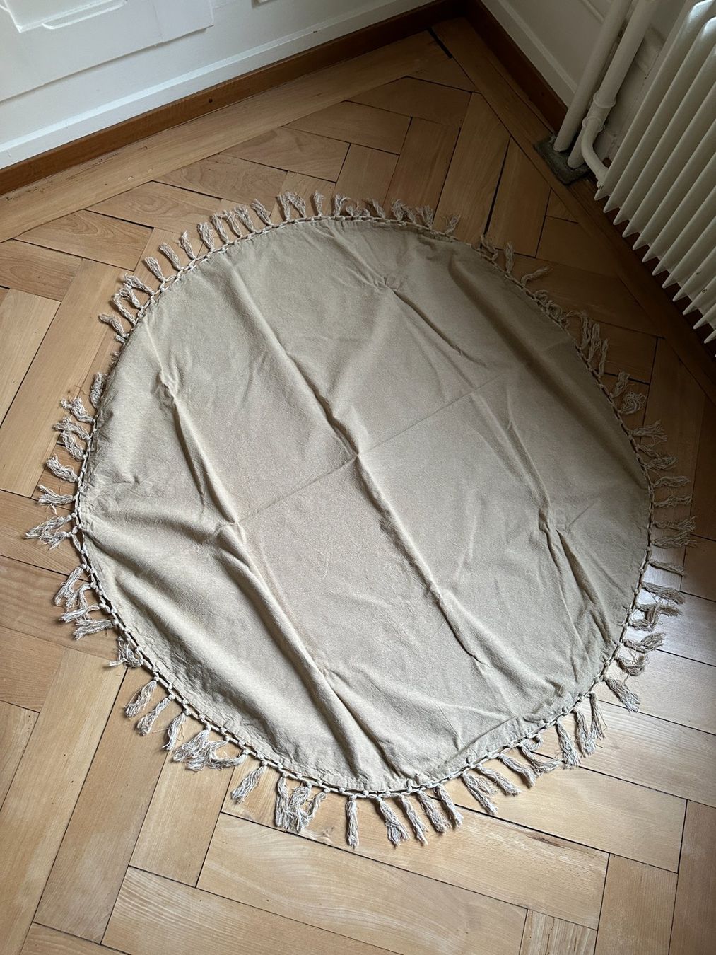 Couvertures: Stoff Tischdecke braun mit Fransen – D'occasion à Zürich par Diazaio