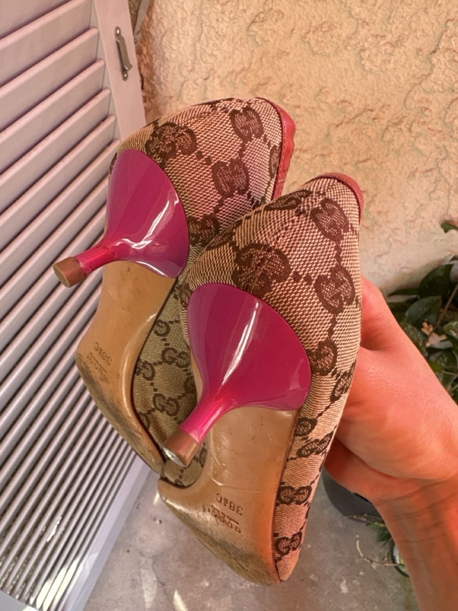 Gucci Chaussures femmes: Gucci Canvas Pumps Y2K – D'occasion à Bern par LoveVintageY2K 3