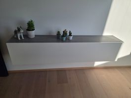 Meuble mural suspendu blanc et gris bon état