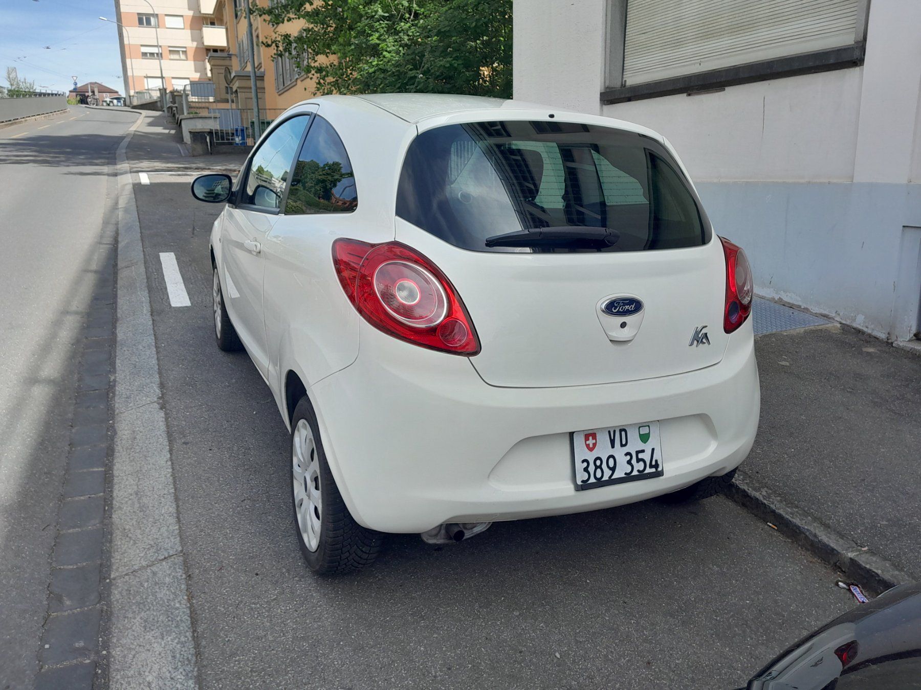 Ford Autos: Ford KA 1.2 Titanium – Gebraucht aus Lausanne von sfino 2