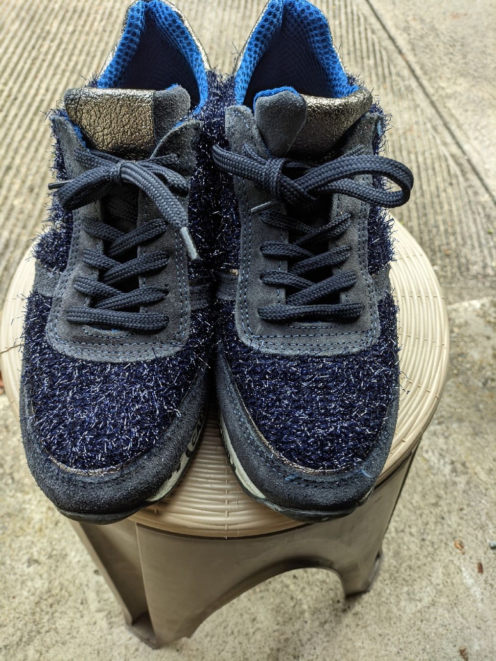 Scarpe da donna: Sneakers donna blu con glitter n 40 – Usato da Stabio venduto da anes71