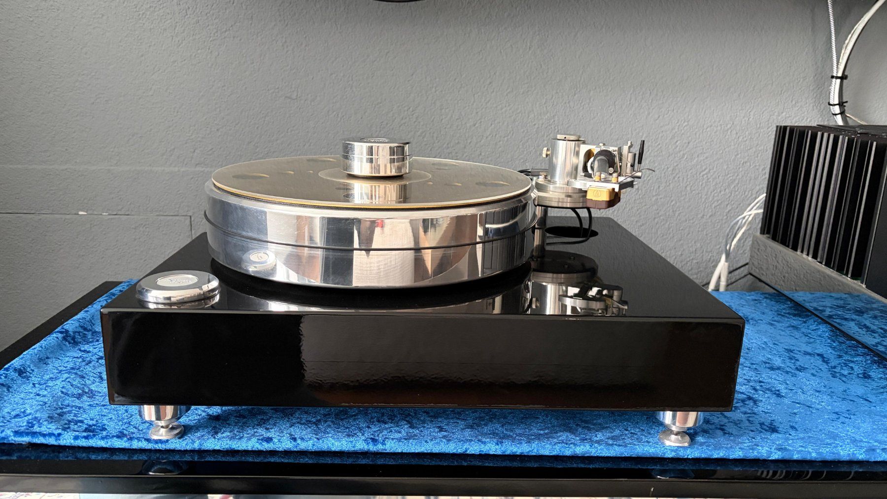 Giradischi: Acoustic Solid Wood Black +Wheaton Tri-Planar IV U – Usato da Aarburg venduto da Patkatze