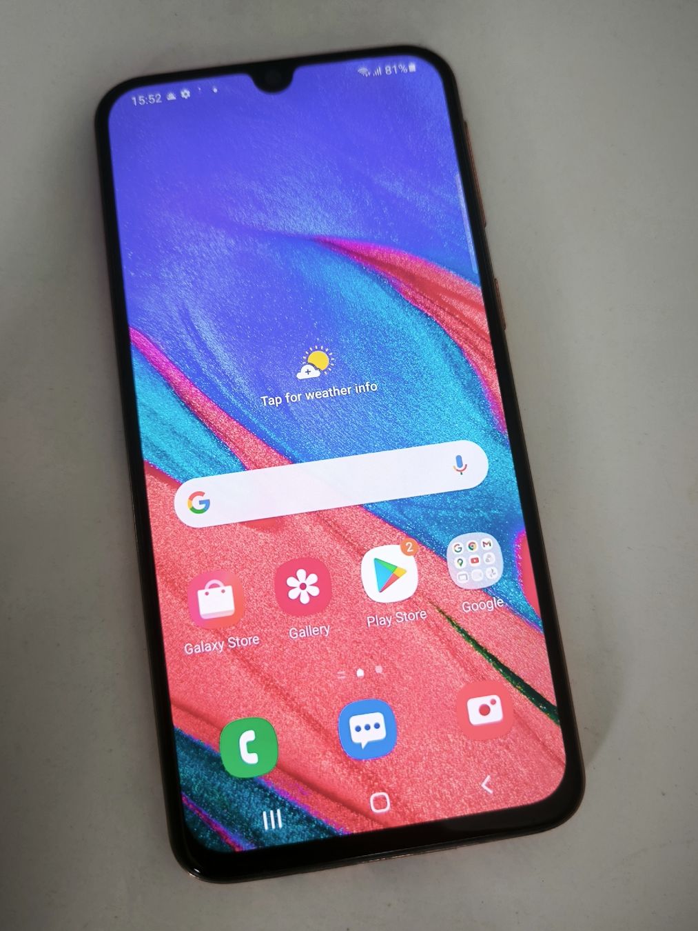 Samsung Telefoni cellulari / Smartphones: Samsung Galaxy A40 bon état – Usato da Riaz venduto da vanucaptures 1