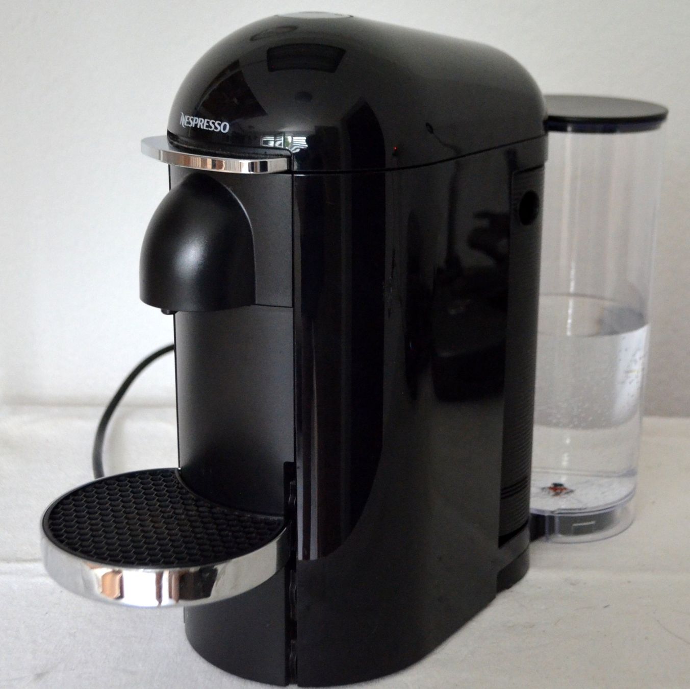Nespresso Macchine per caffè & Macchine per espresso: Nespresso Vertuo Plus Kaffeemaschine / machine à café – Usato da Collonges venduto da arashee 4