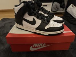 Verkaufe diese Nike Dunk Low in Rot / Weiss / Schwarz in Grö