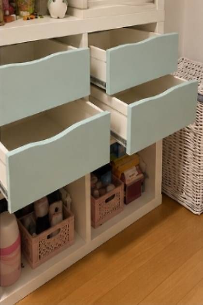 Regale: 3× IKEA KALLAX weiss inkl. Einsätze  einzeln oder komplett – Gebraucht aus Au ZH von luc_q9cg 2