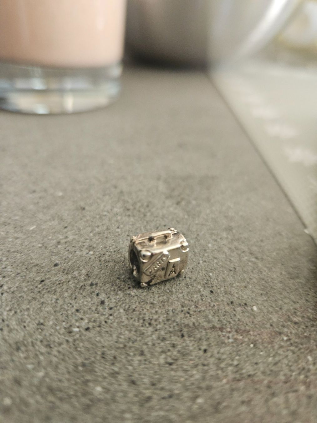 Pandora Ciondoli: Charm Pandora Koffer Schmuck – Usato da Neuenegg venduto da man_qcl8