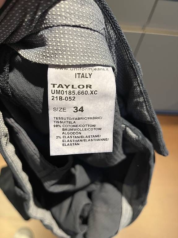 Pantaloni: 2 Chinos, "Uniform Jeans", 34 – Nuovo e nell'imballaggio originale da Zürich venduto da joe_zh8048 4