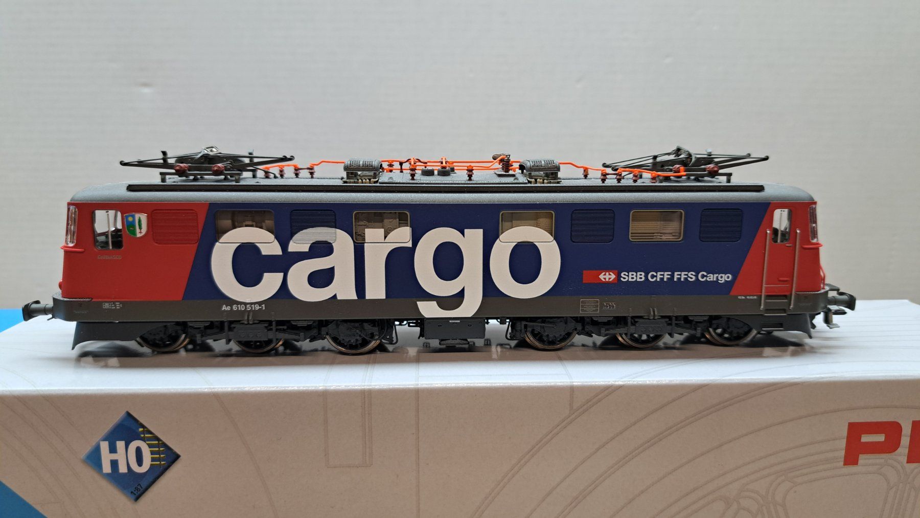 Piko Modelleisenbahnen: SBB E-Lok CARGO 610 519-1 Giubiasco, Digital HO DCC – Gebraucht aus Freienwil von Wh93 1