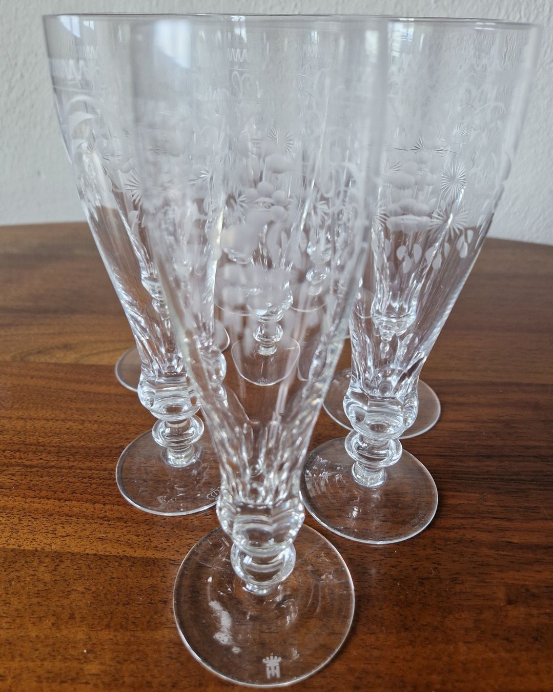 Gläser: 8 Theresienthal Champagnergläser, Radgravur – Neu (gemäss Beschreibung) aus Bern von Antikbatik 2