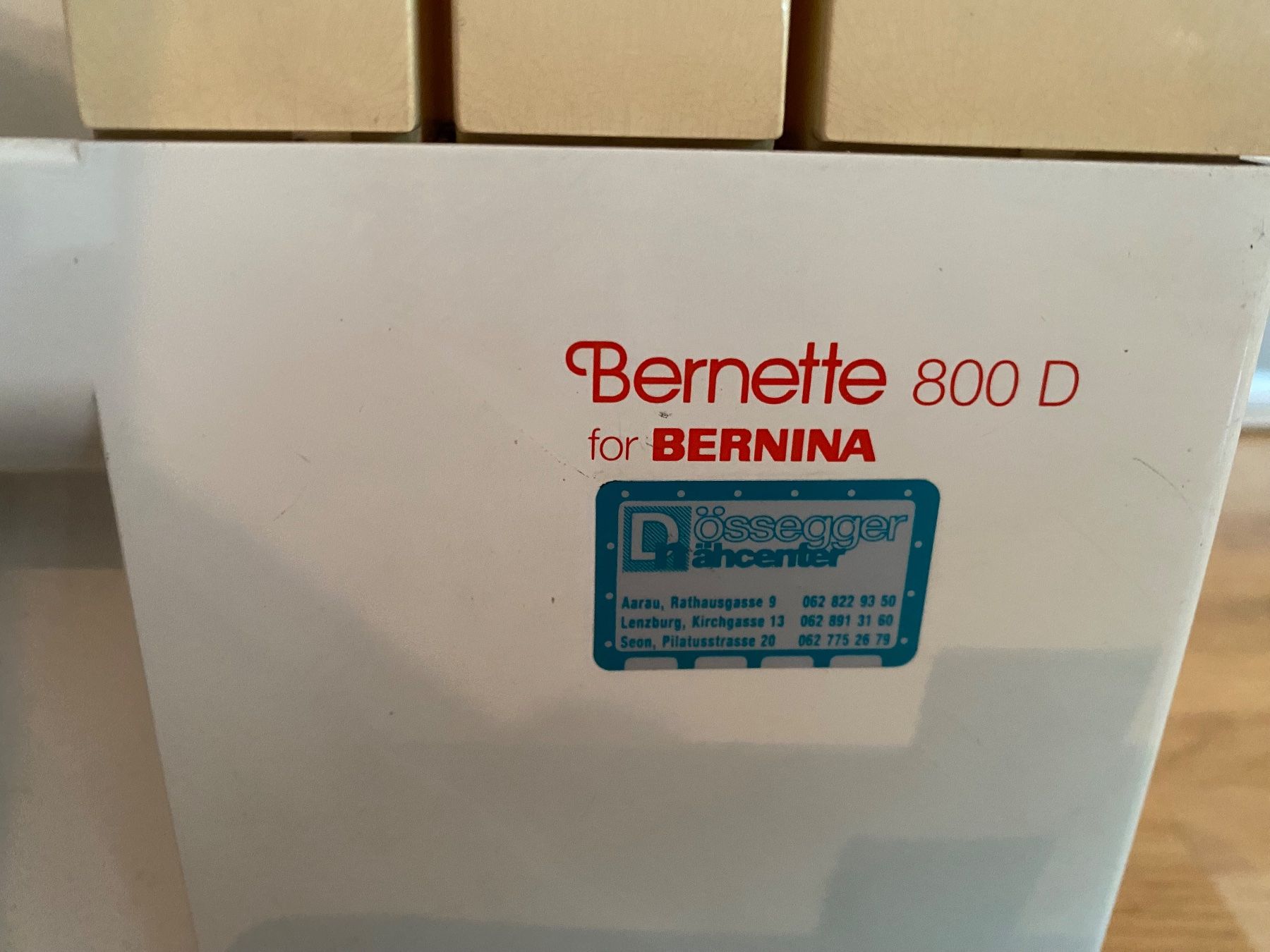 Bernina Macchine da cucire: Bernina Bernette 800 D - Overlock Nähmaschine – Difettoso da Rotkreuz venduto da mia_dc2r 4