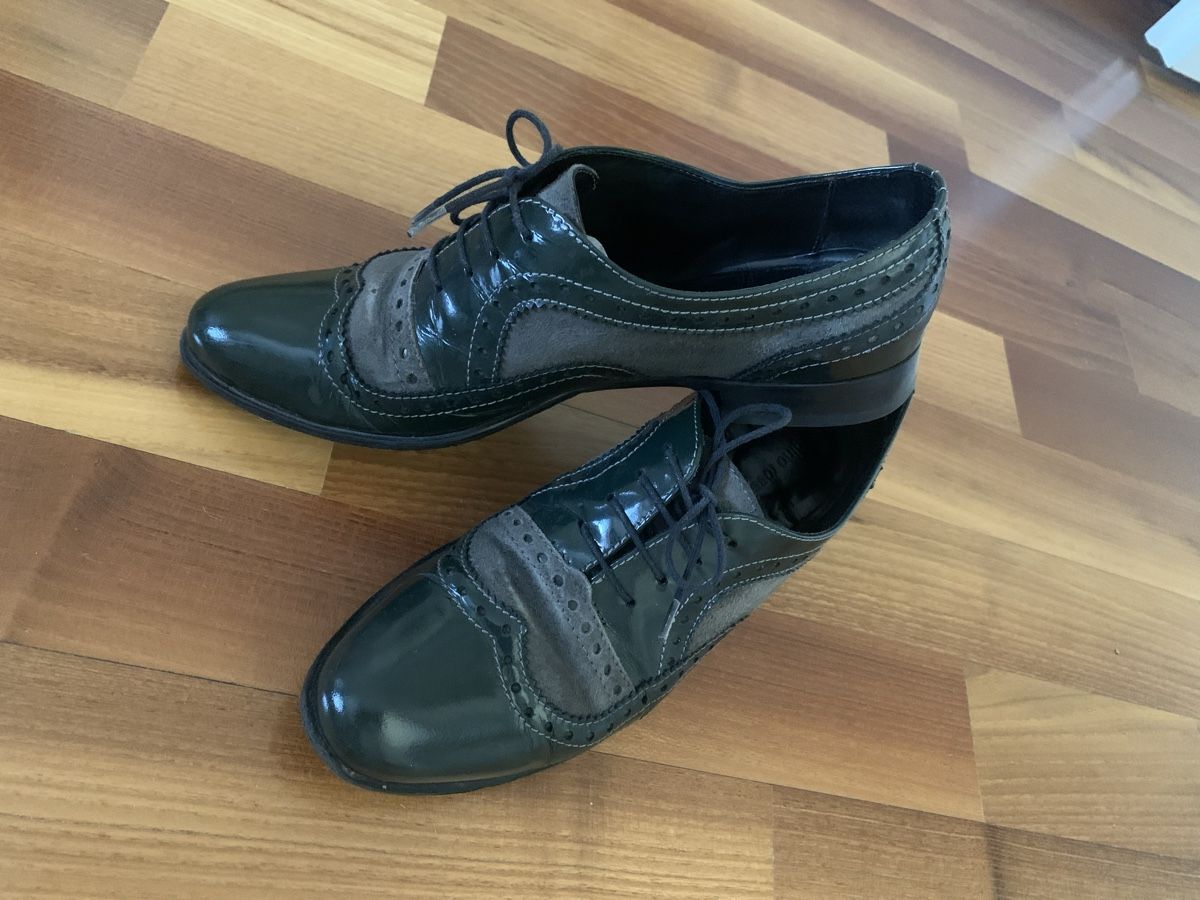 Scarpe da donna: Green leather shoes – Usato da Lausanne venduto da milasha