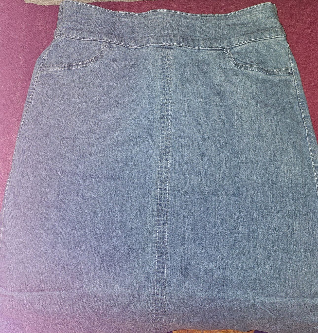 Röcke: Lässiger Jeans-Jupe – Neu (gemäss Beschreibung) aus Thun von Shame