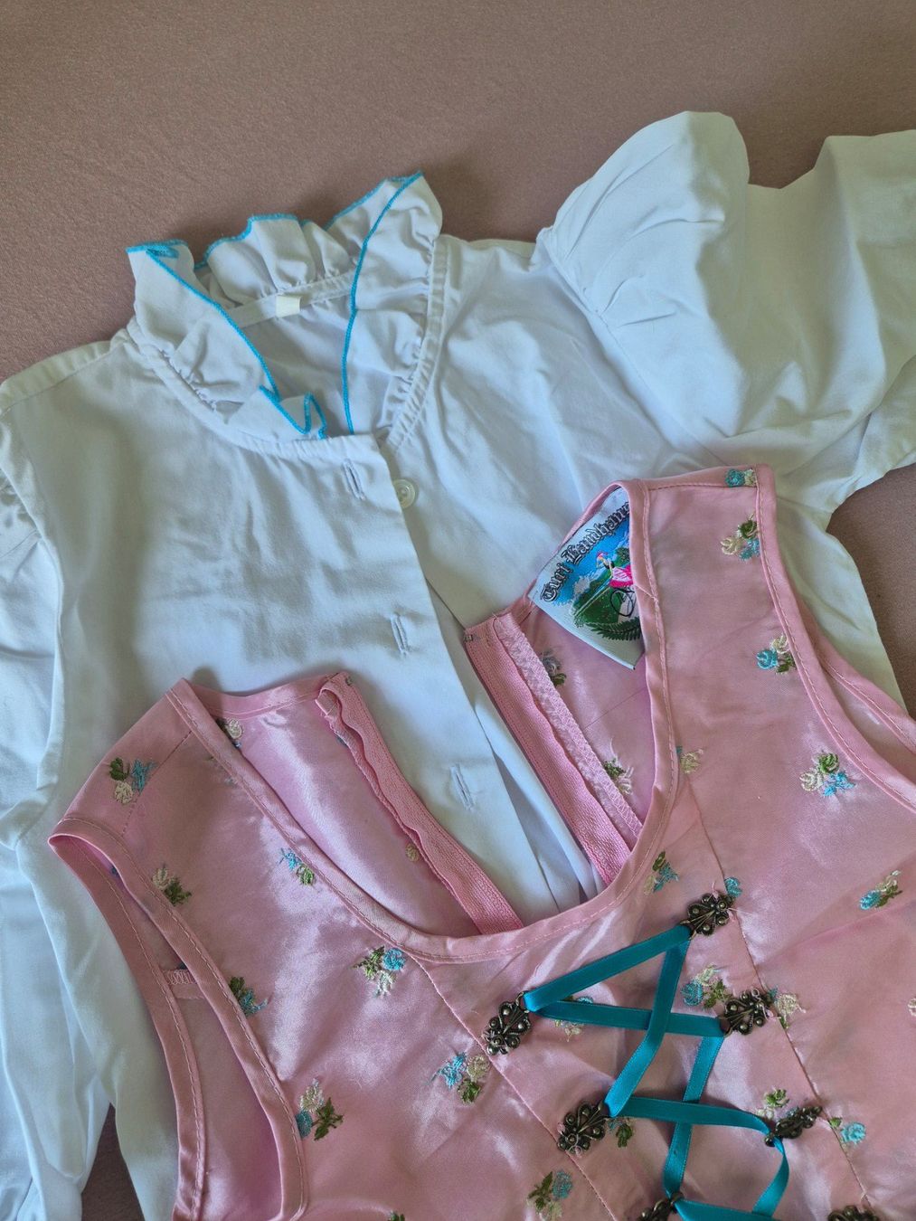 Kleider & Röcke: Mädchen Dirndl-Set Gr. 128 – Neu (gemäss Beschreibung) aus Aarburg von i_c6r8 1