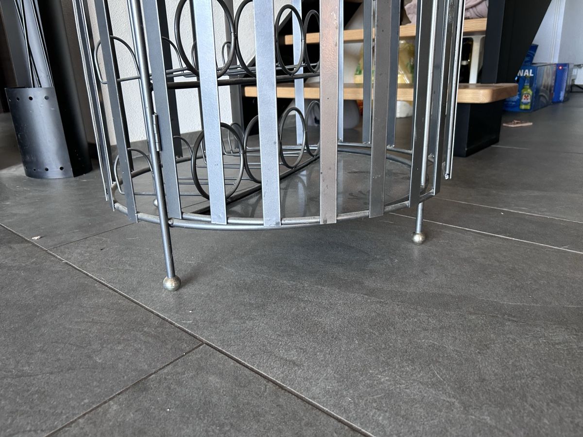 Ladenausstattungen & Messebau: Metall Bar in Silber – Gebraucht aus Roggenburg von jen_29fx 2