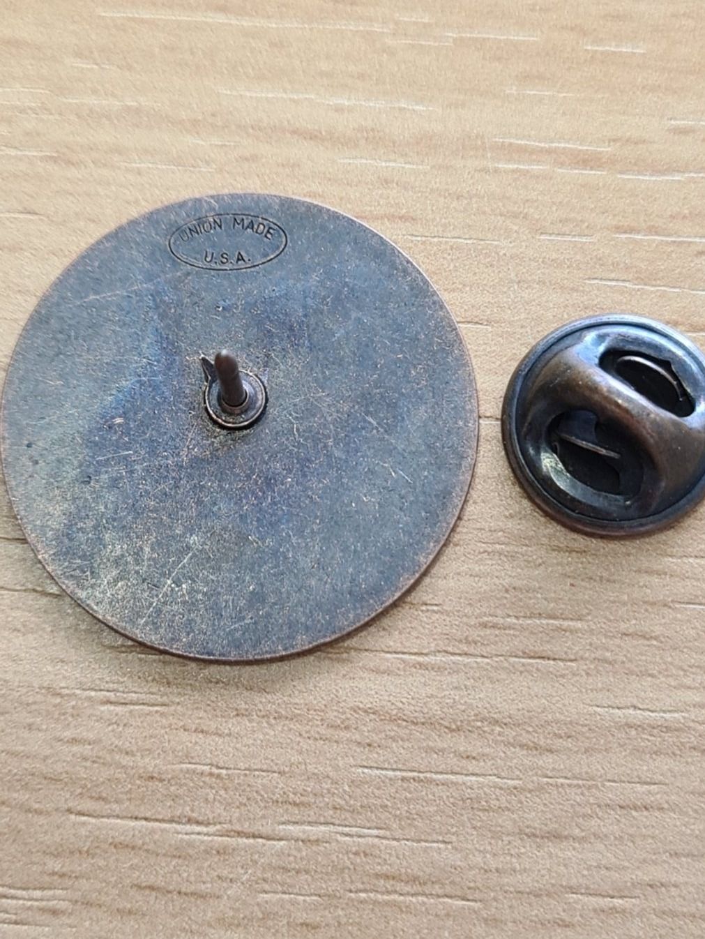 Plaketten & Abzeichen: Pin, LG Woodford Reserve – Gebraucht aus Winkel von Heuresis 1