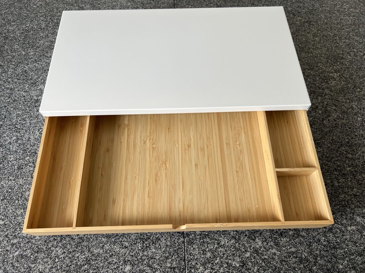 Staffa per monitor: Réhausseur écran ordinateur IKEA  – Usato da Delémont venduto da YBroquet 1