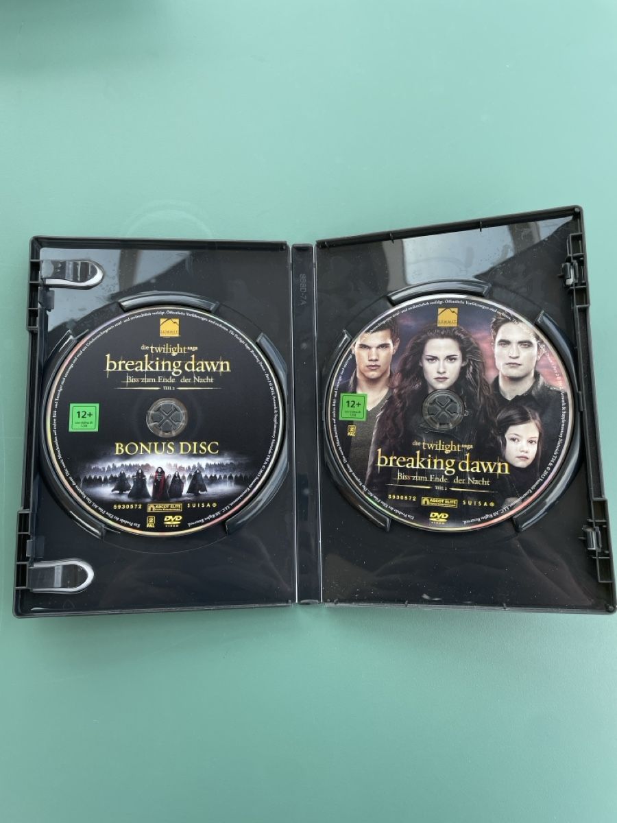 Tutti i DVDs: Twilight Saga Filme 5er Box Set DVD – Usato da Koppigen venduto da BLUE_EYE7 5
