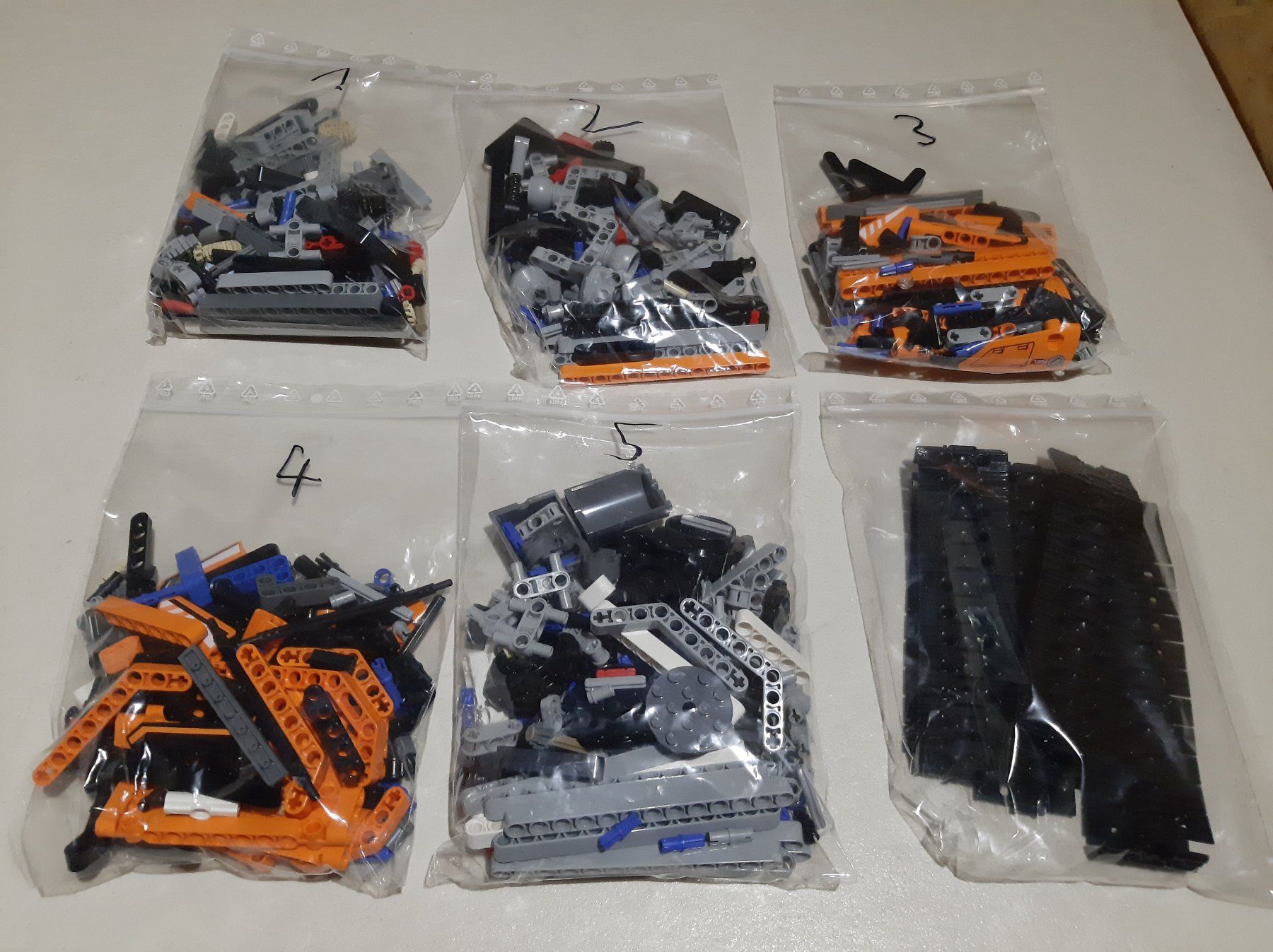 Lego Kit di costruzioni: Lego Technic 42038  Arctic Truck. – Nuovo (secondo la descrizione) da Tramelan venduto da bragamal 2