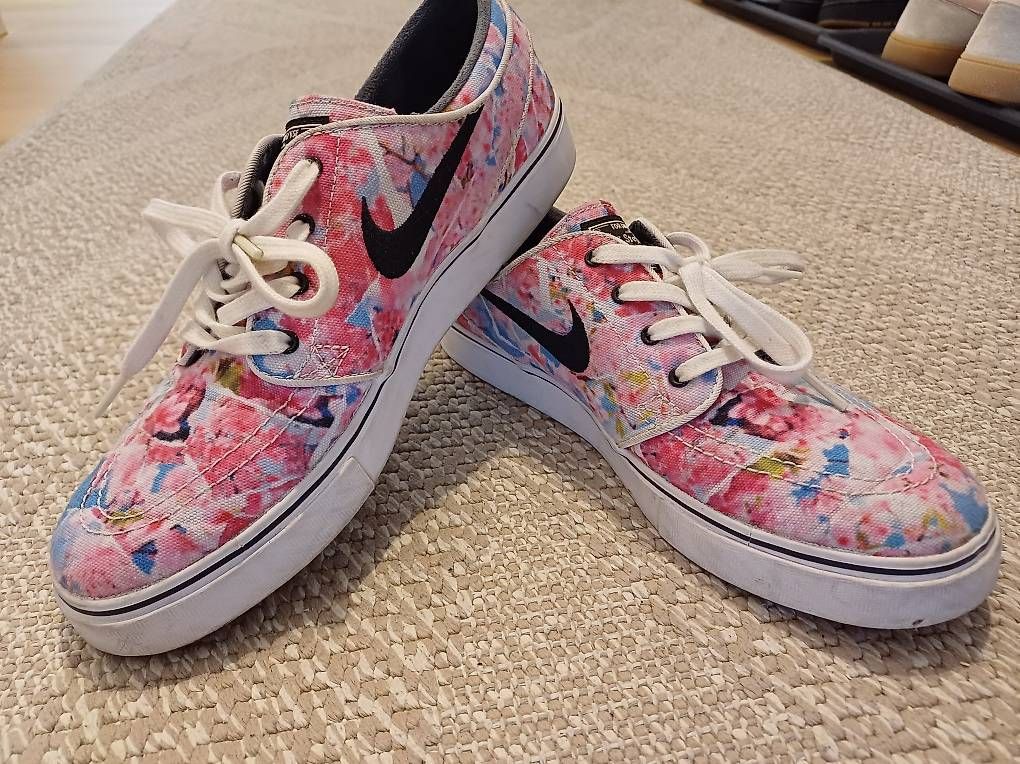 Nike Scarpe da uomo: Nike SB Special Edition – Usato da Wädenswil venduto da milena-schmid