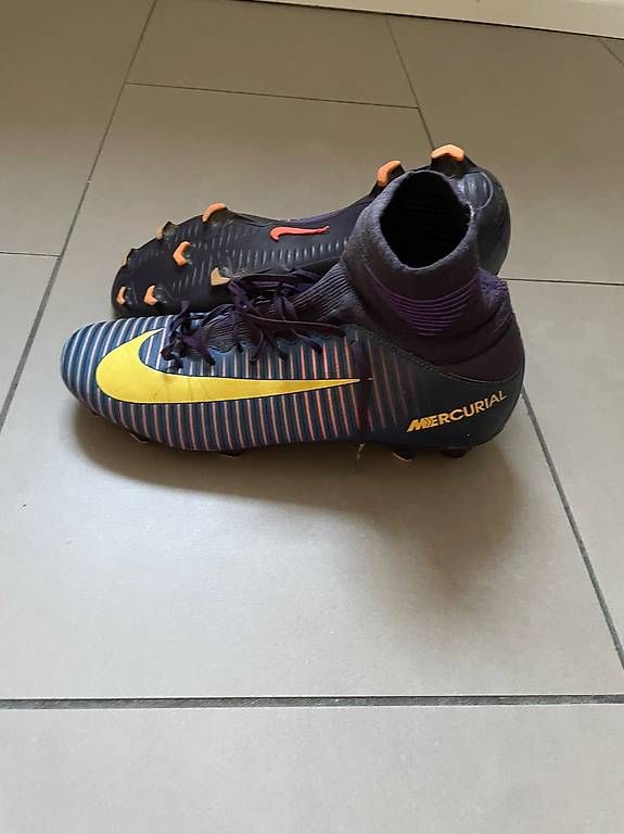 Scarpe per ragazzi: Fussballschuhe Nike Gr. 37 1/3 – Usato da Schwerzenbach venduto da Ischani