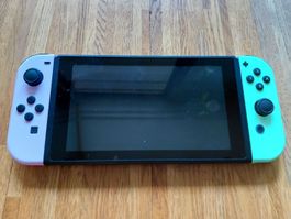 Nintendo Switch inkl. Dock und Netzteil