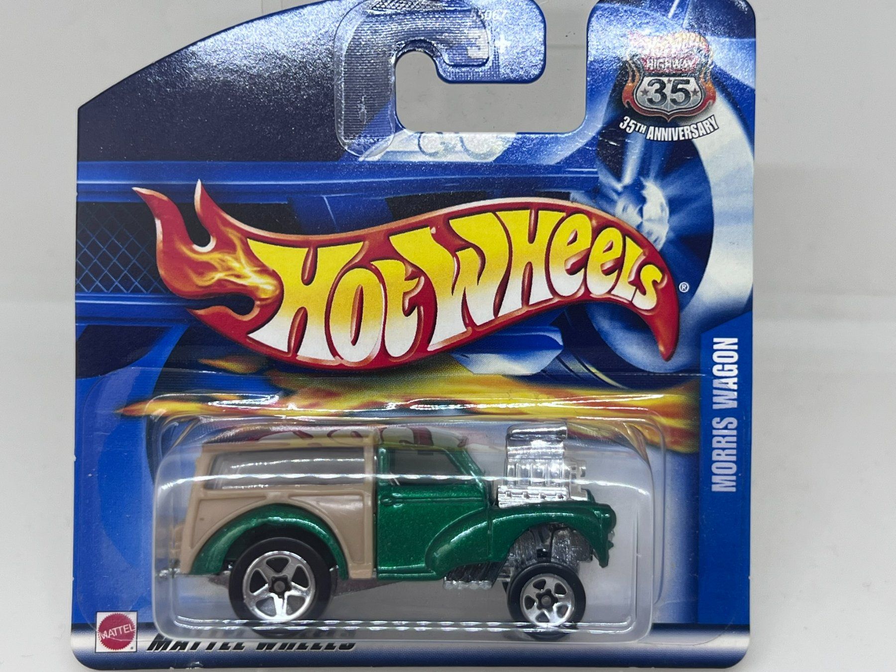 Hot Wheels Modellini d'auto: Hot Wheels Morris Wagon – Nuovo e nell'imballaggio originale da Wildegg venduto da LaaBoutique