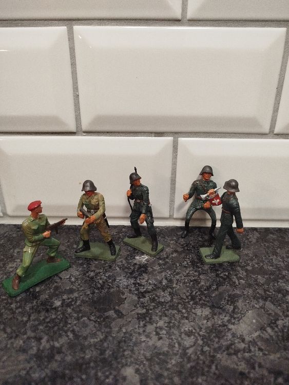 Soldat Suisse Starlux - Officier à Cheval - Armée Étrangère - 1/32 (60mm) - Rare
