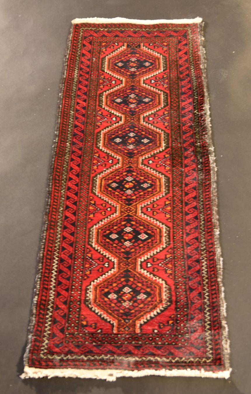 Tappeti: ORIENTTEPPICH, LAEUFER,  "BELOUTSCH",  FORMAT 160 X 58 CM – Usato da Wattwil venduto da Pinguin041