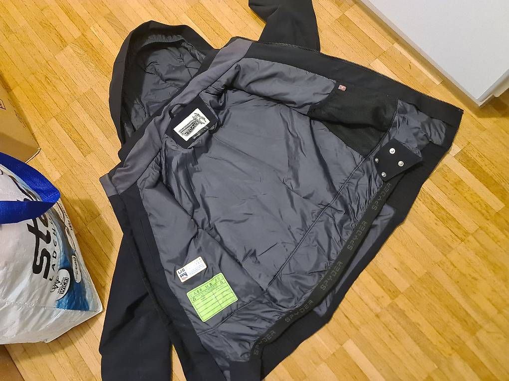 Jacken & Mäntel: Winterjacke Spyder 164 – Gebraucht aus Kriens von akazy 3