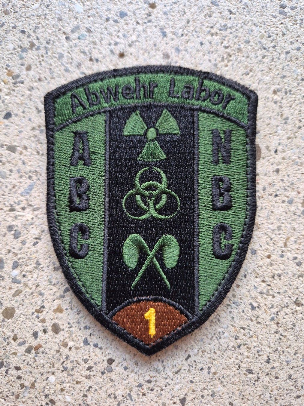 Schweizer Armee Placchette & Badge: *** Badge Abwehr Labor ABC NBC 1 mit klett *** – Nuovo e nell'imballaggio originale da Riedholz venduto da fr_sIruP