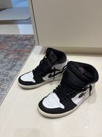 Nike Air Jordan beige