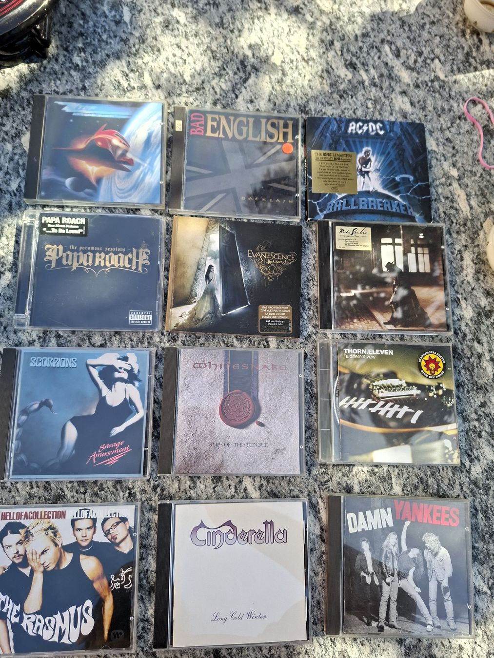 CDs: lots de 12 cds – Gebraucht aus Sierre von ronhextall