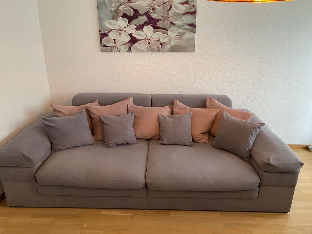 Big Sofa Nancy grau mit vielen Kissen Kaufen auf Ricardo