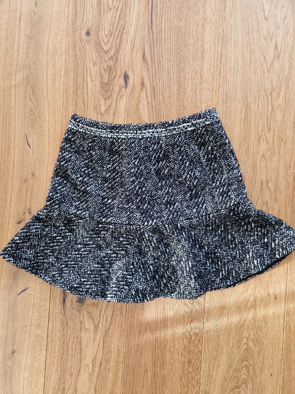 Claudie Pierlot Gonne: Neu: Claudie Pierlot Minirock – Nuovo (secondo la descrizione) da Eschenbach SG venduto da SanFranciscoCalifornia