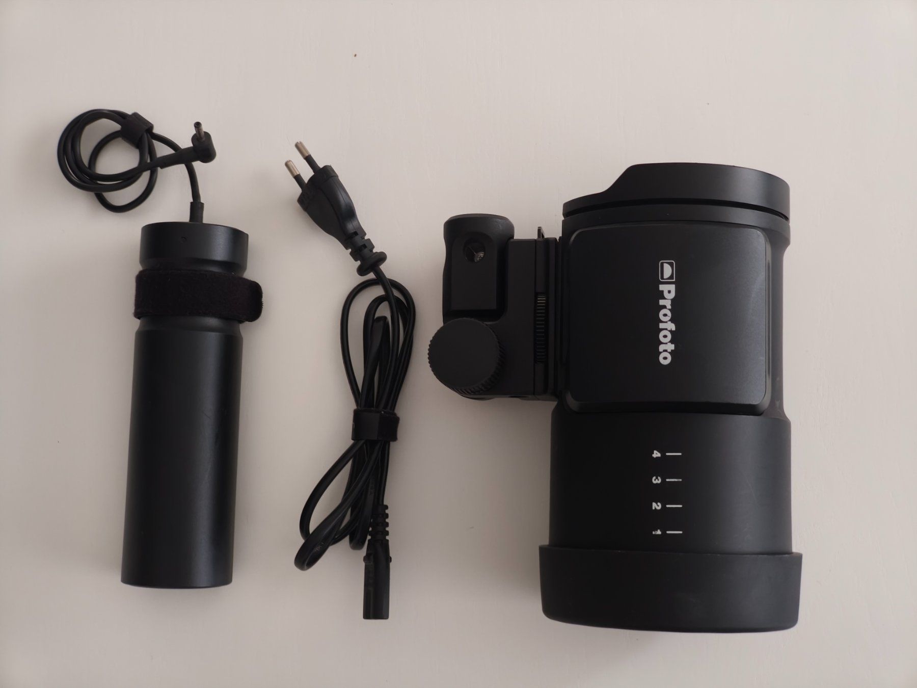 Profoto Blitze: Profoto b10 blitz – Gebraucht aus Horgen von SergeFP 3